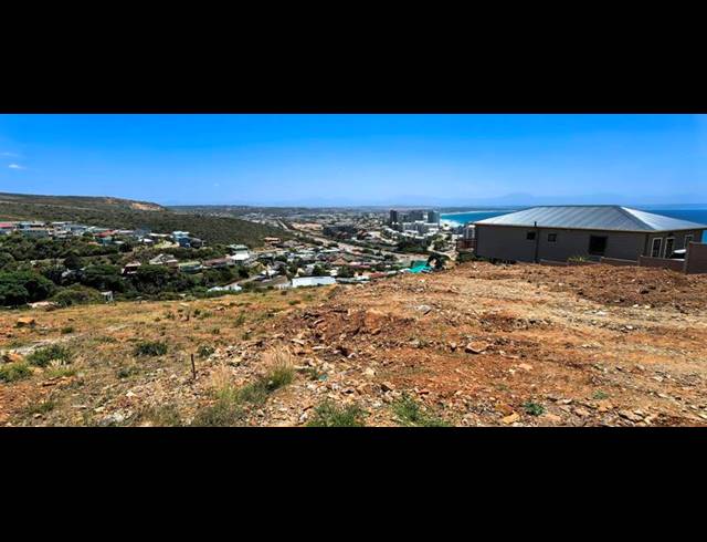 LAND FOR SALE IN MOSSEL BAY EXT 26